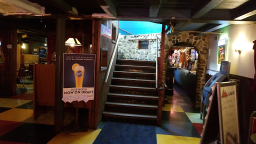 Down Under Bar & Restaurant